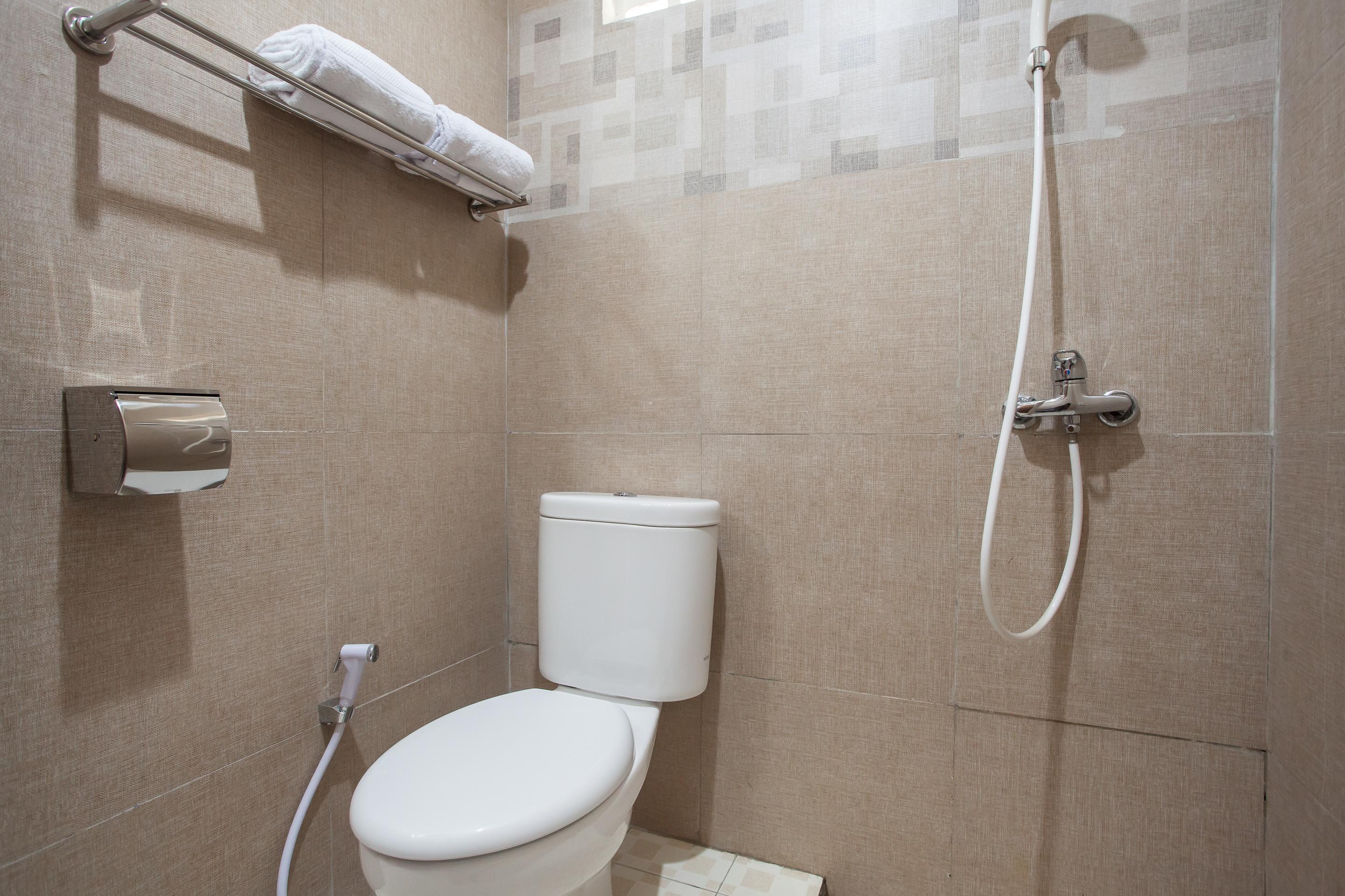 Super Oyo Capital O 134 Lg Residence Сурабая Екстериор снимка