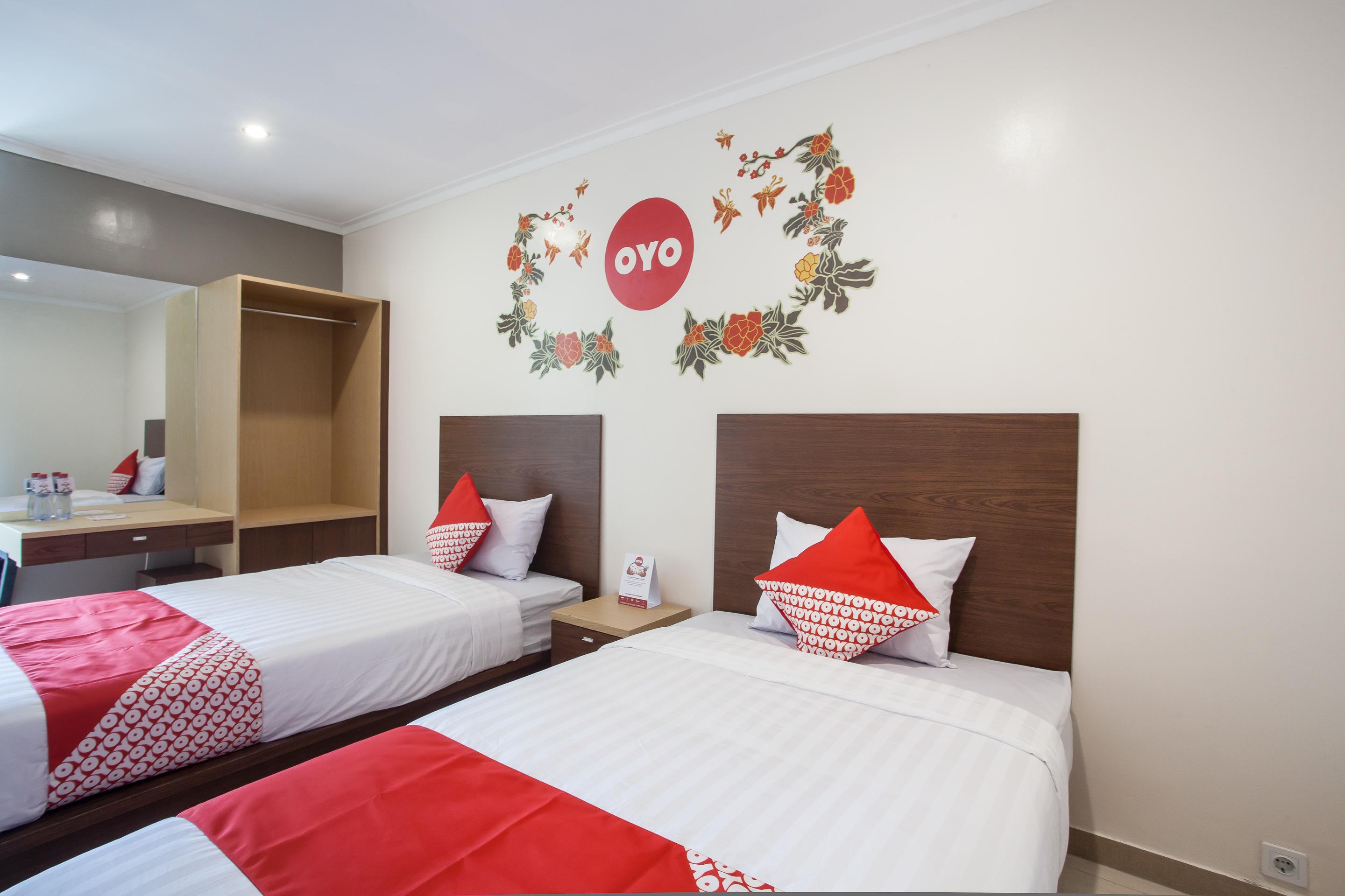 Super Oyo Capital O 134 Lg Residence Сурабая Екстериор снимка